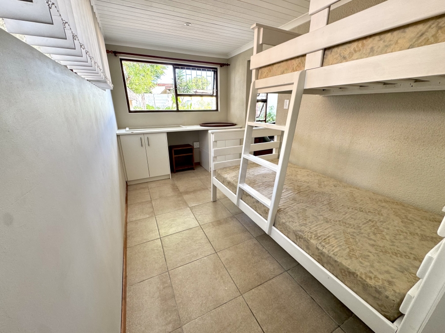 To Let 2 Bedroom Property for Rent in Table View Western Cape